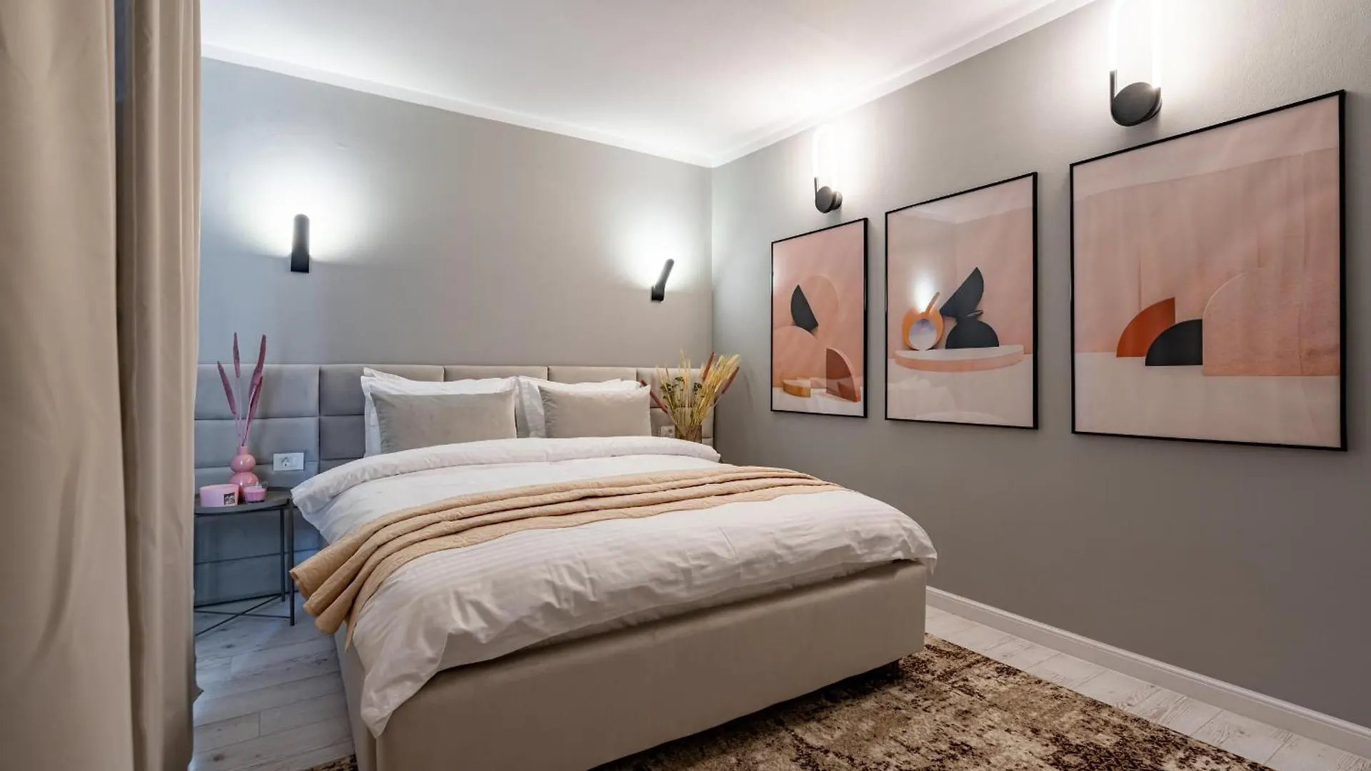 Stylish Comfort - 2Br Apartment In Vibrant East Bucharest 0*,  Romania