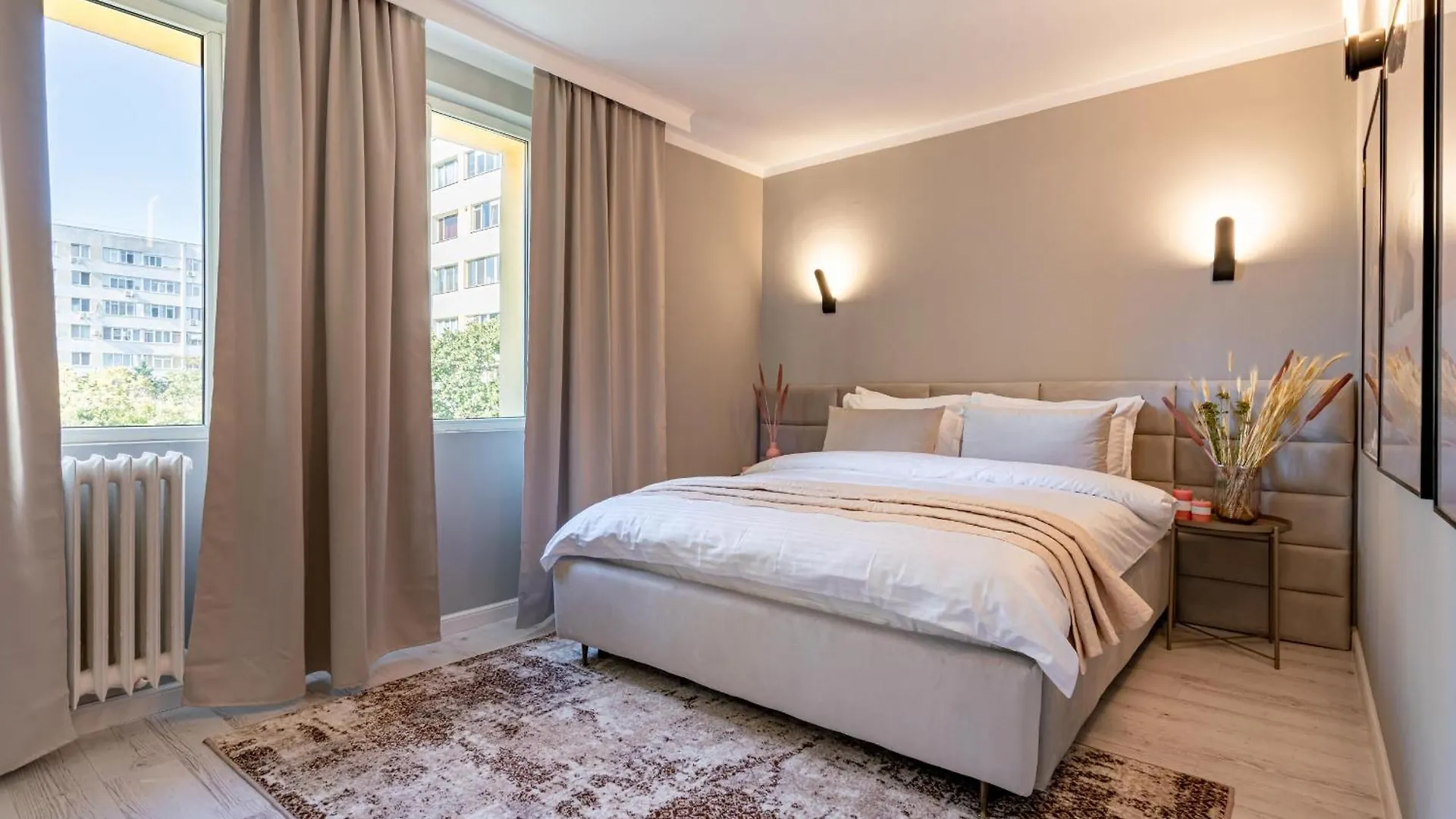 Stylish Comfort - 2Br Apartment In Vibrant East Bucharest Romania