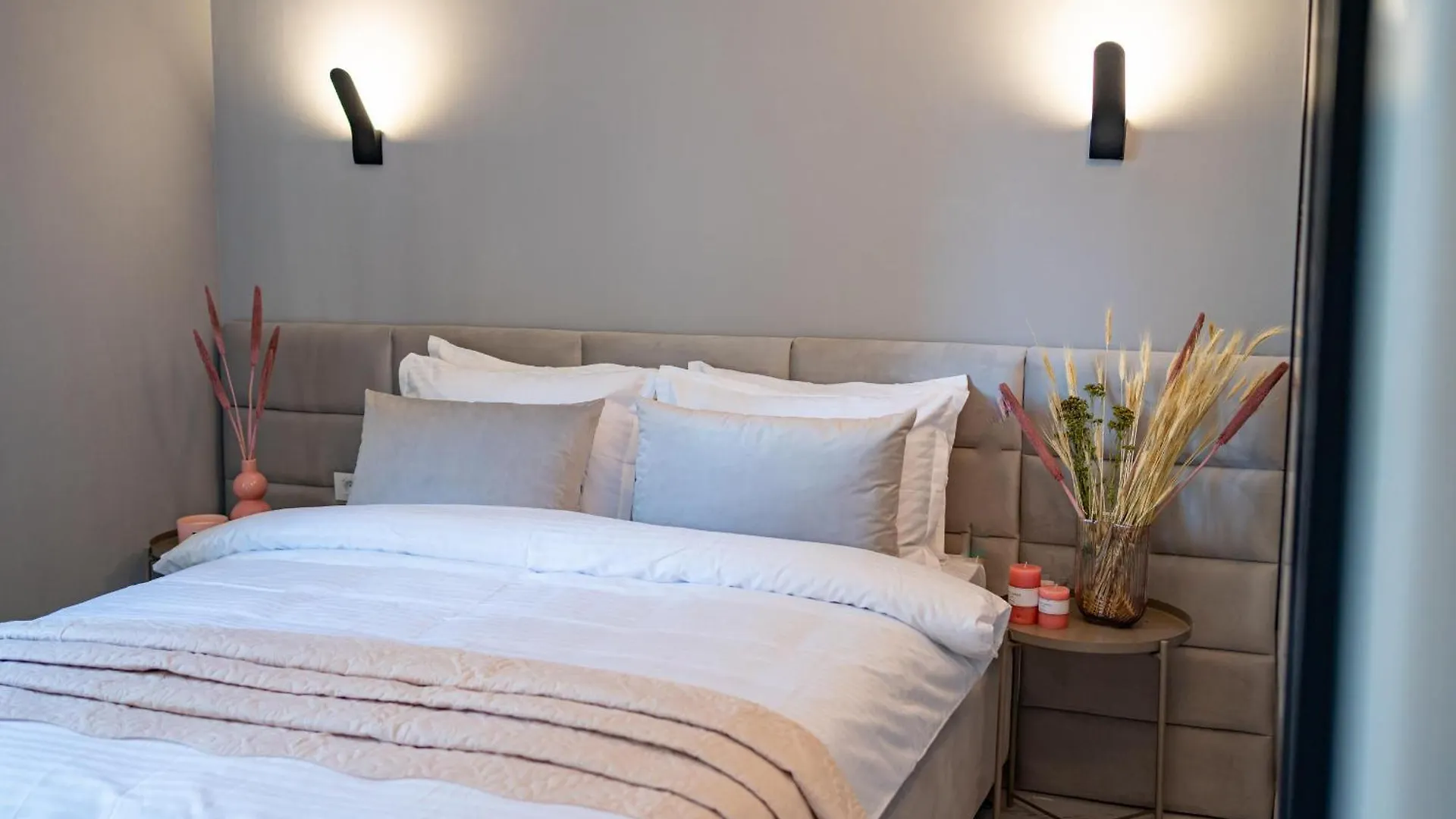Stylish Comfort - 2Br Apartment In Vibrant East Bucharest 0*,  Romania
